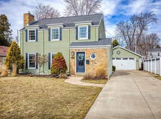 220 E Glendale Ave, Appleton, WI 54911