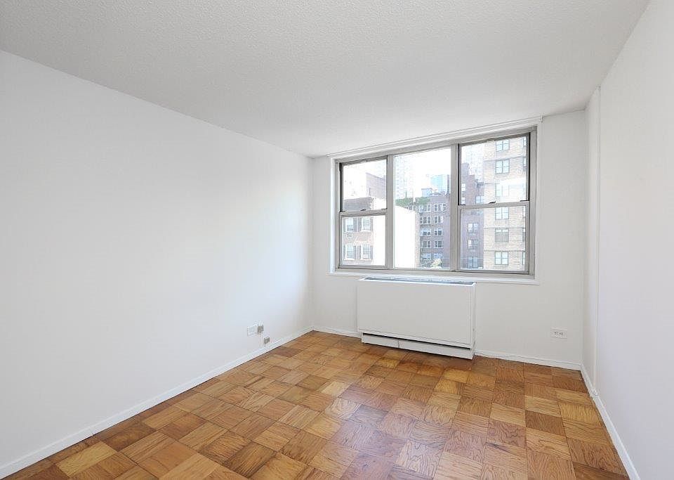 1st image of 154 E 29th St #1103
