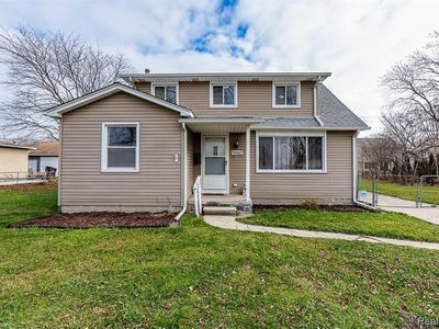 29082 Hillview St, Roseville, MI, 48066