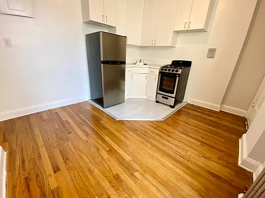 Rented by JM Preston Properties LLC | media 23