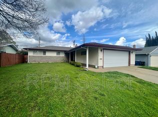 9207 Thilow Dr, Sacramento, CA 95826