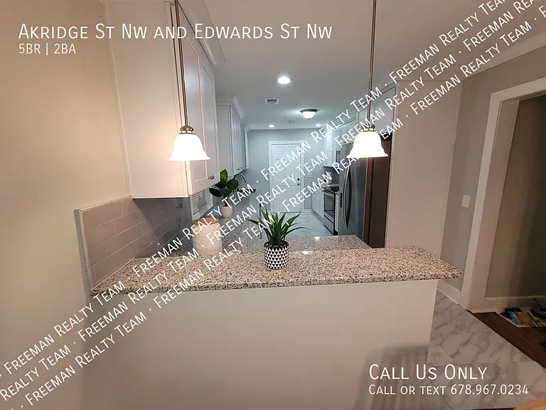 Akridge St NW — Photo 39