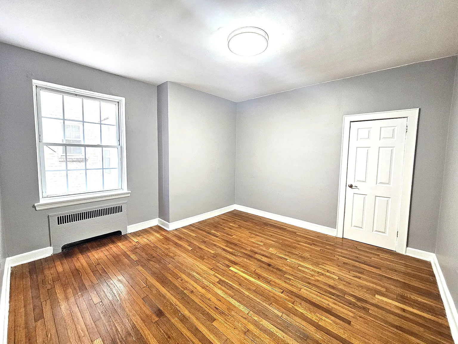 2 bed, 1100 sqft, $1,800 — Photo 2
