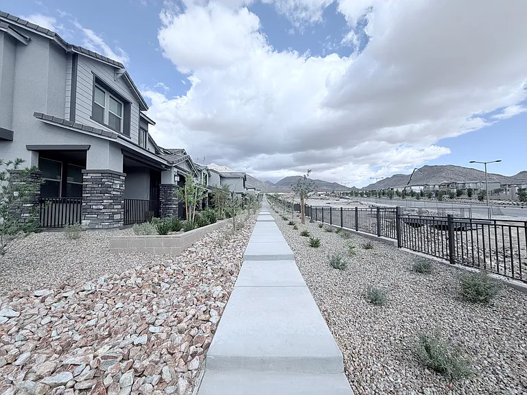 12452 Kings Creek Pl — Photo 22