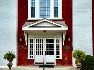 100 Village Dr APT 401, Staunton, VA