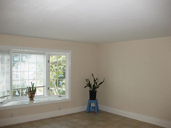 2nd image of 3186 Marten Ave