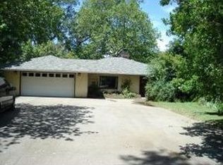 2950 Irene St, Redding, CA 96002