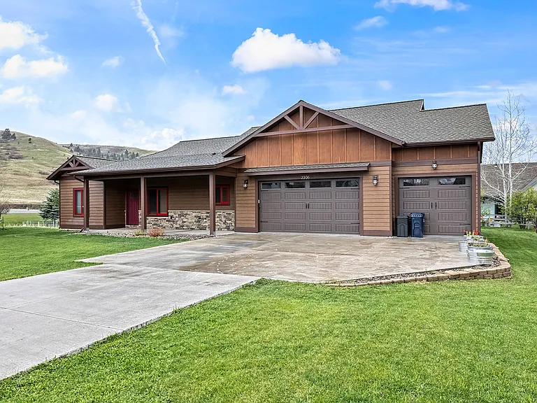 2306 Boylan Rd — Photo 2