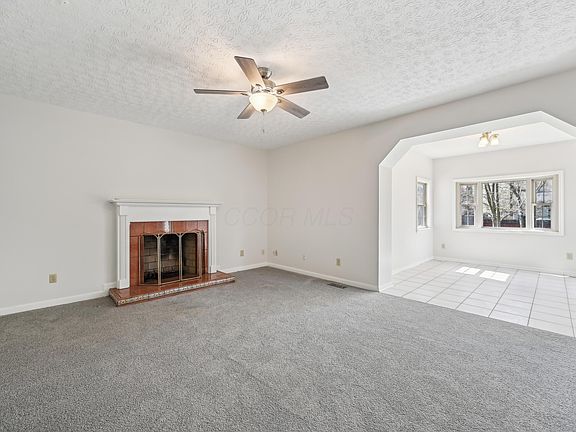3rd image of 877 Pelham Ct