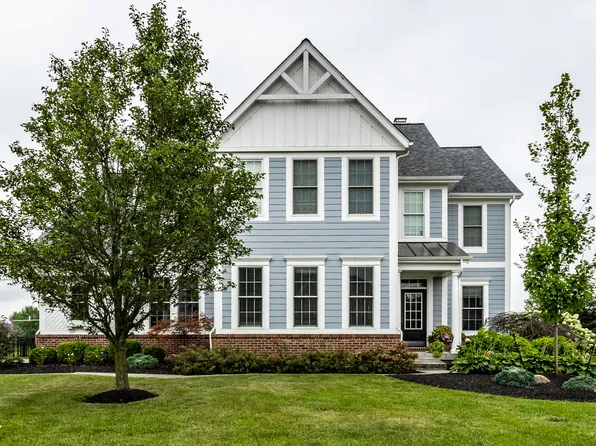 9147 Brookstone Pl, Zionsville, IN 46077