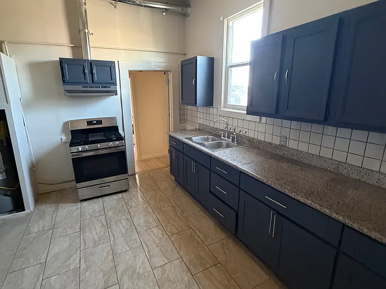 650 Sycamore St — Photo 10