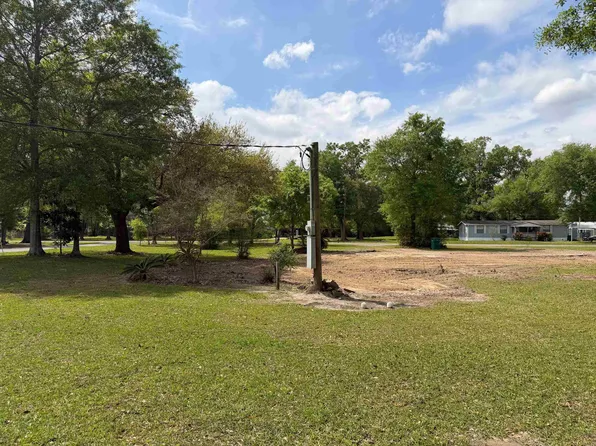 1505 Garth Dr, Sulphur, LA 70663
