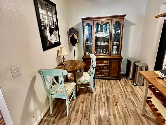 4th image of 24143 Del Monte Dr Unit 279