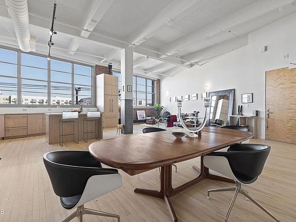 2nd image of 1850 Industrial St APT 407