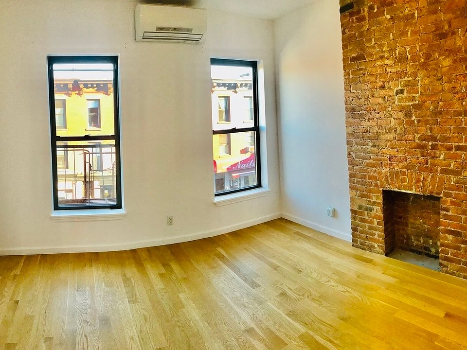 1st image of 252 Smith St #3L