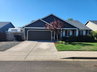 1077 Swale Ridge Loop, Creswell, OR 97426