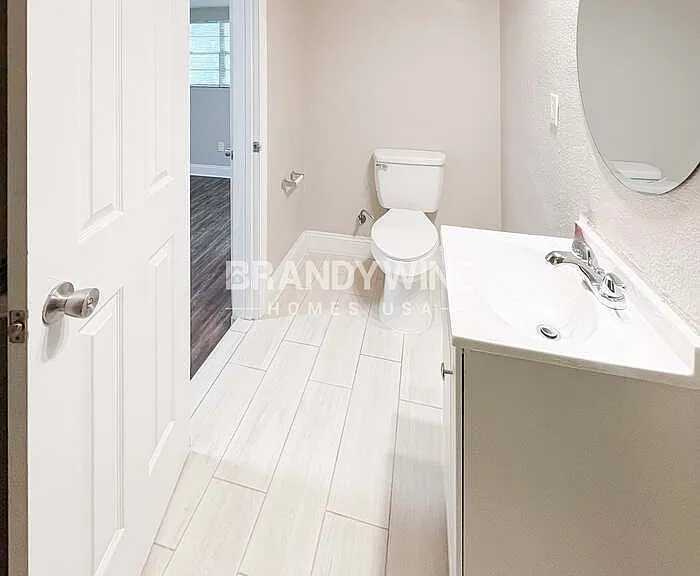 2145 Bourget Dr — Photo 17