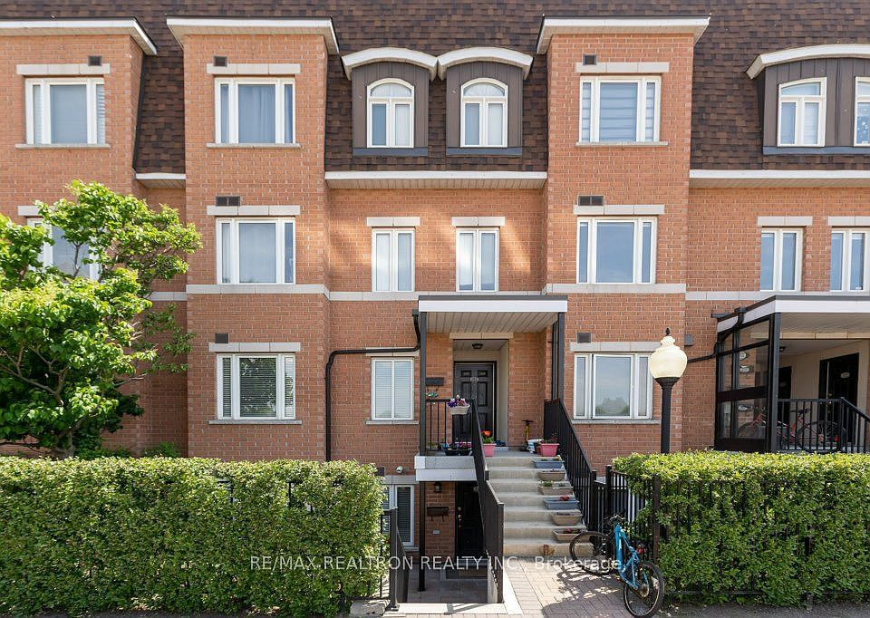 1st image of 306 John St #139