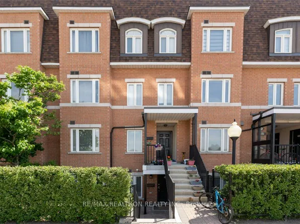 306 John St #139, Markham, ON L3T 0A7