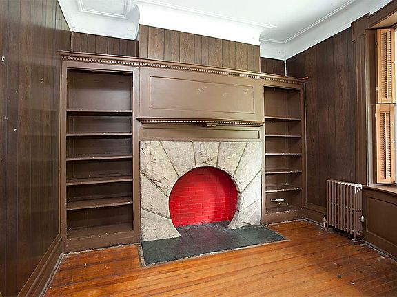 5th image of 239 Park Hill Ave