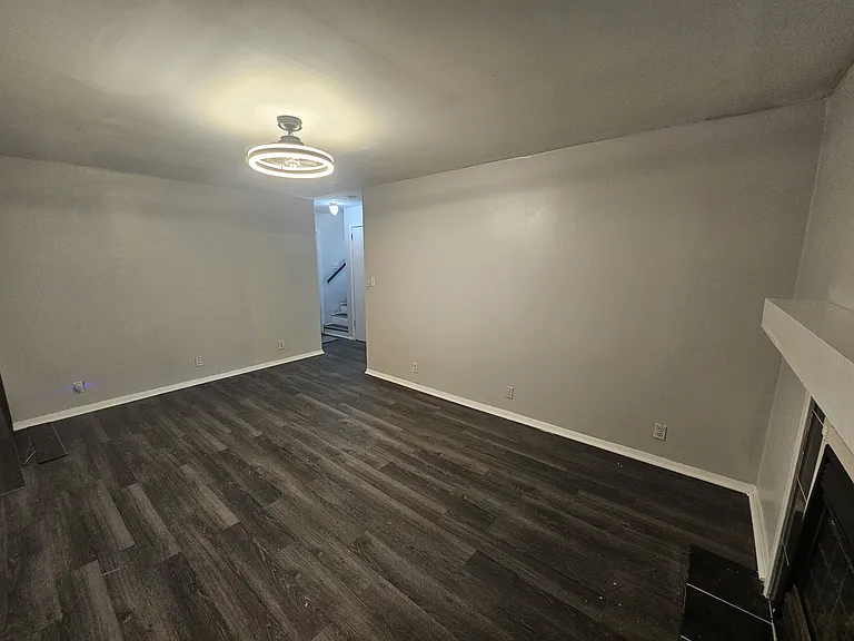 1310 Wellington West Dr — Photo 18