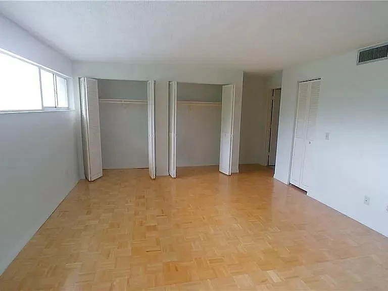 View from the other side of the room towards the closet