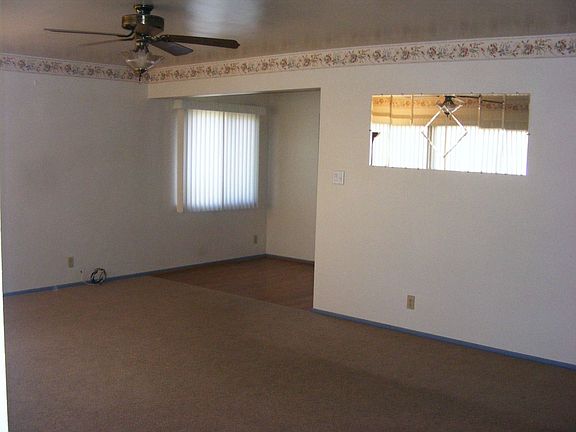 3rd image of 40 McFarlane Dr