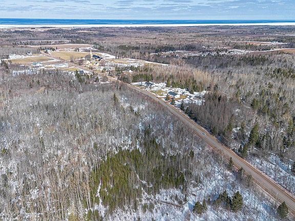3rd image of Thompson Rd