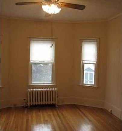 Bedroom - 1 of 3