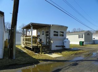 20 Ferri Dr, Waterford, CT 06385