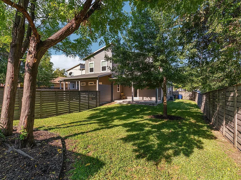 7217 Blessing Ave #A — Photo 21