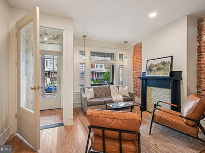 5212 Locust St, Philadelphia, PA, 19139