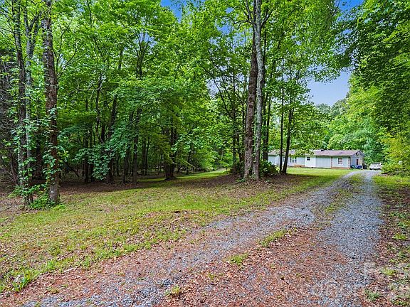 3rd image of 1116 Billy Howey Rd