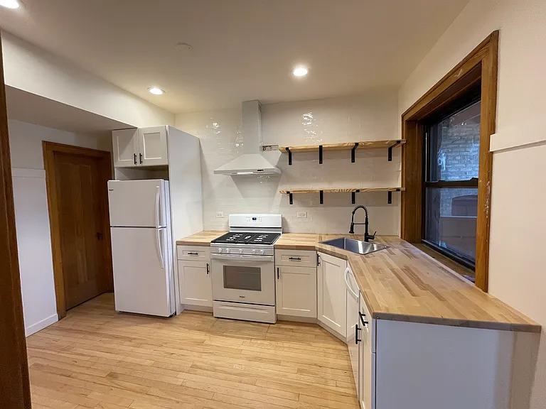 2210 W Ohio St #2 — Photo 4