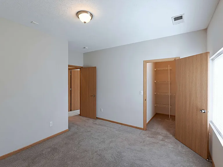Gateway Park Apartments — Photo 87