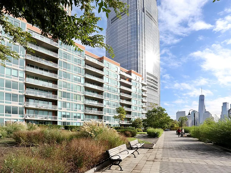 25 Hudson St #10 — Photo 12