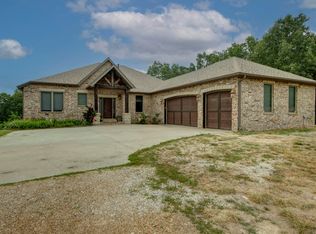 9320 N Lookout Ln, Pleasant Hope, MO 65725