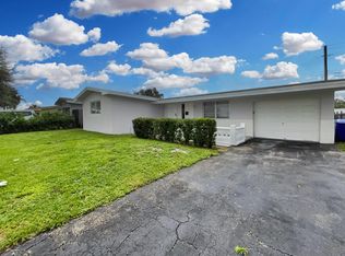 8660 NW 16th St, Pembroke Pines, FL 33024