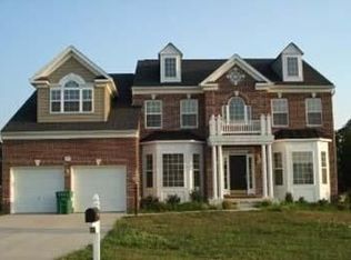 22 Brookeshire Dr, Fredericksburg, VA 22405