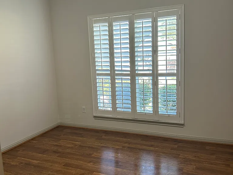 2403 Crystal Dr — Photo 21