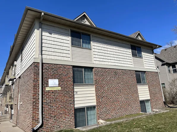 21 N Johnson St APT 3A, Iowa City, IA 52245