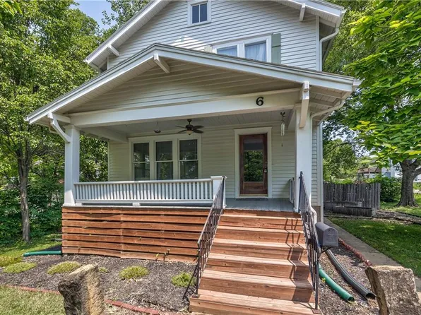 6 E Kaskaskia St, Paola, KS 66071