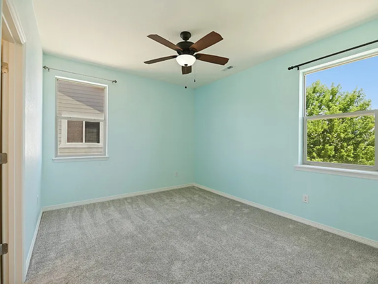 16006 Swan Mountain Dr — Photo 30