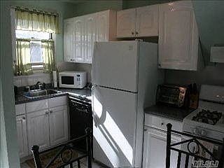 4th image of 8143 Langdale St