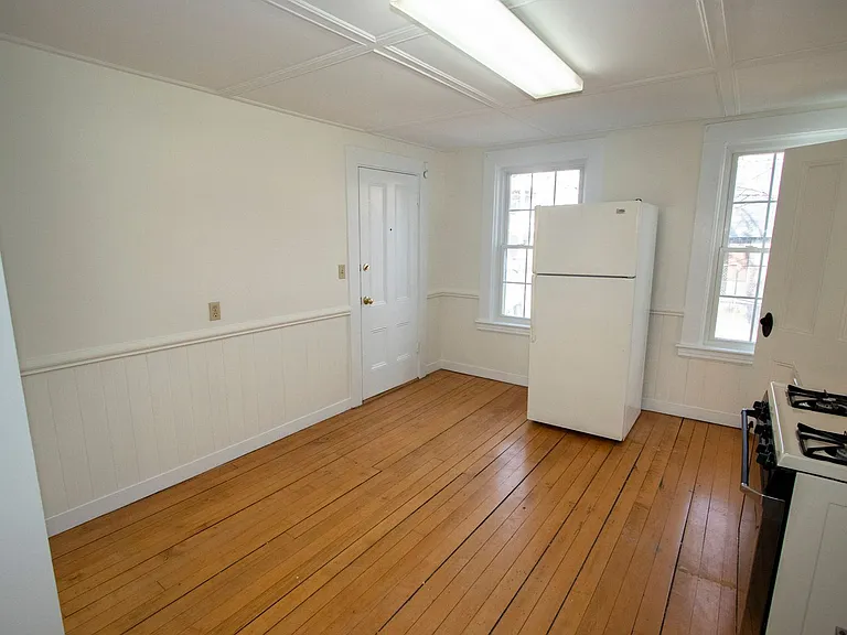 19 FIRST — Photo 6