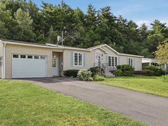 2nd image of 33 Bayberry Dr
