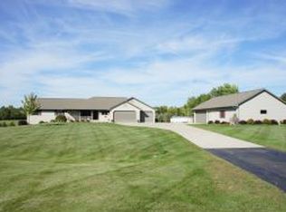 W3234 Garvey Rd, Freedom, WI 54130