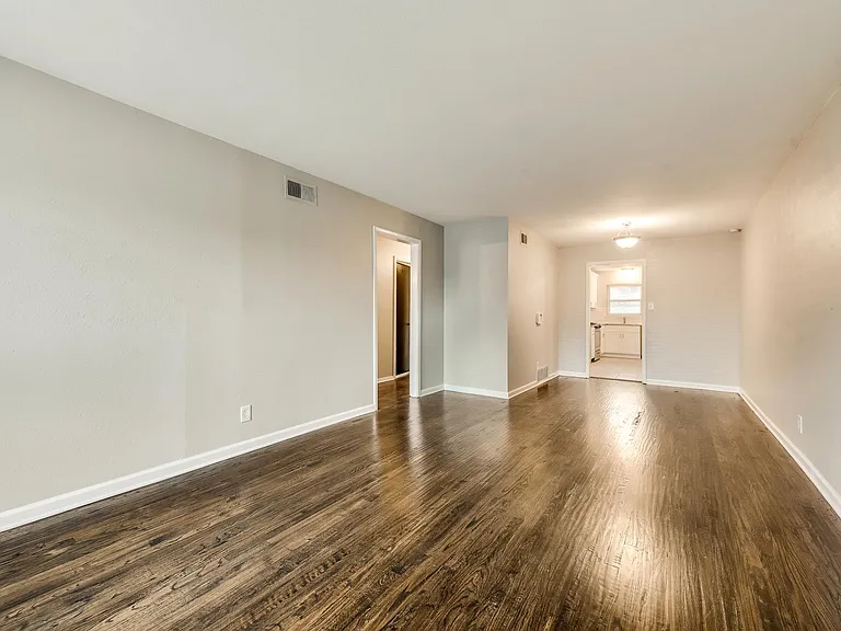 2536 Maverick Ave — Photo 12