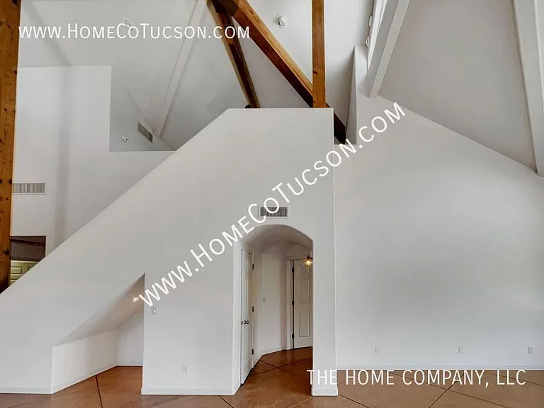 12235 E Horsehead Rd — Photo 8