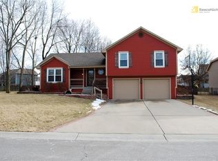 2137 SE 6th St, Lees Summit, MO 64063